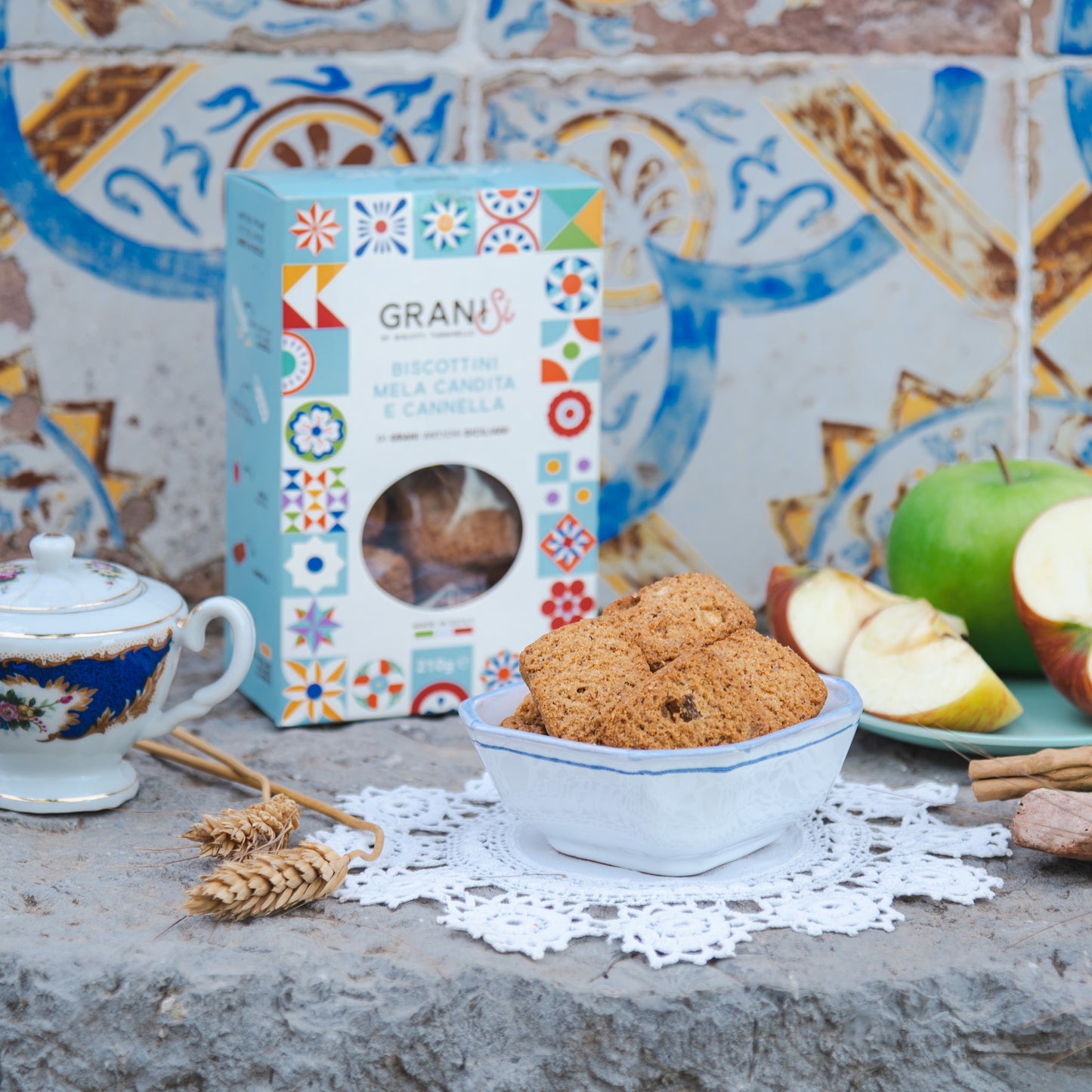 Cookies with candied apple and cinnamon, 210 g
