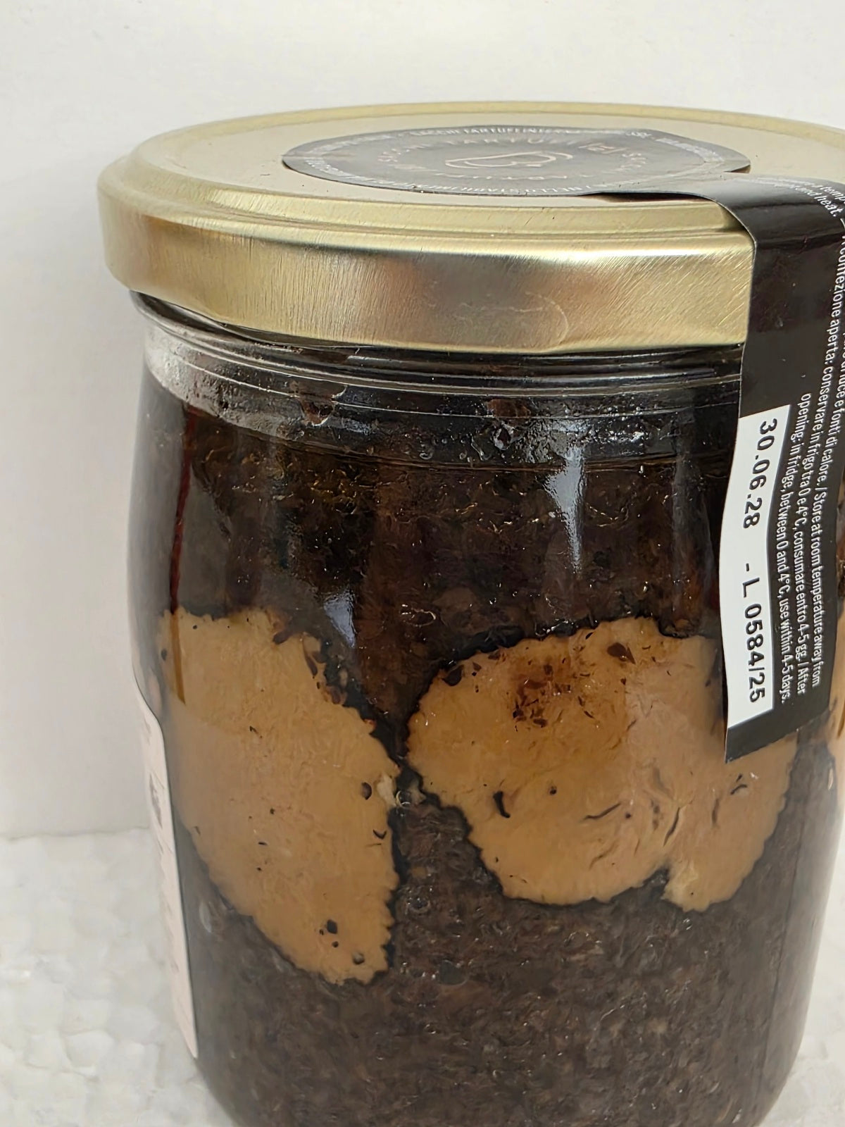 Královská lanýžová omáčka 10 % s plátky lanýžů, 500 g