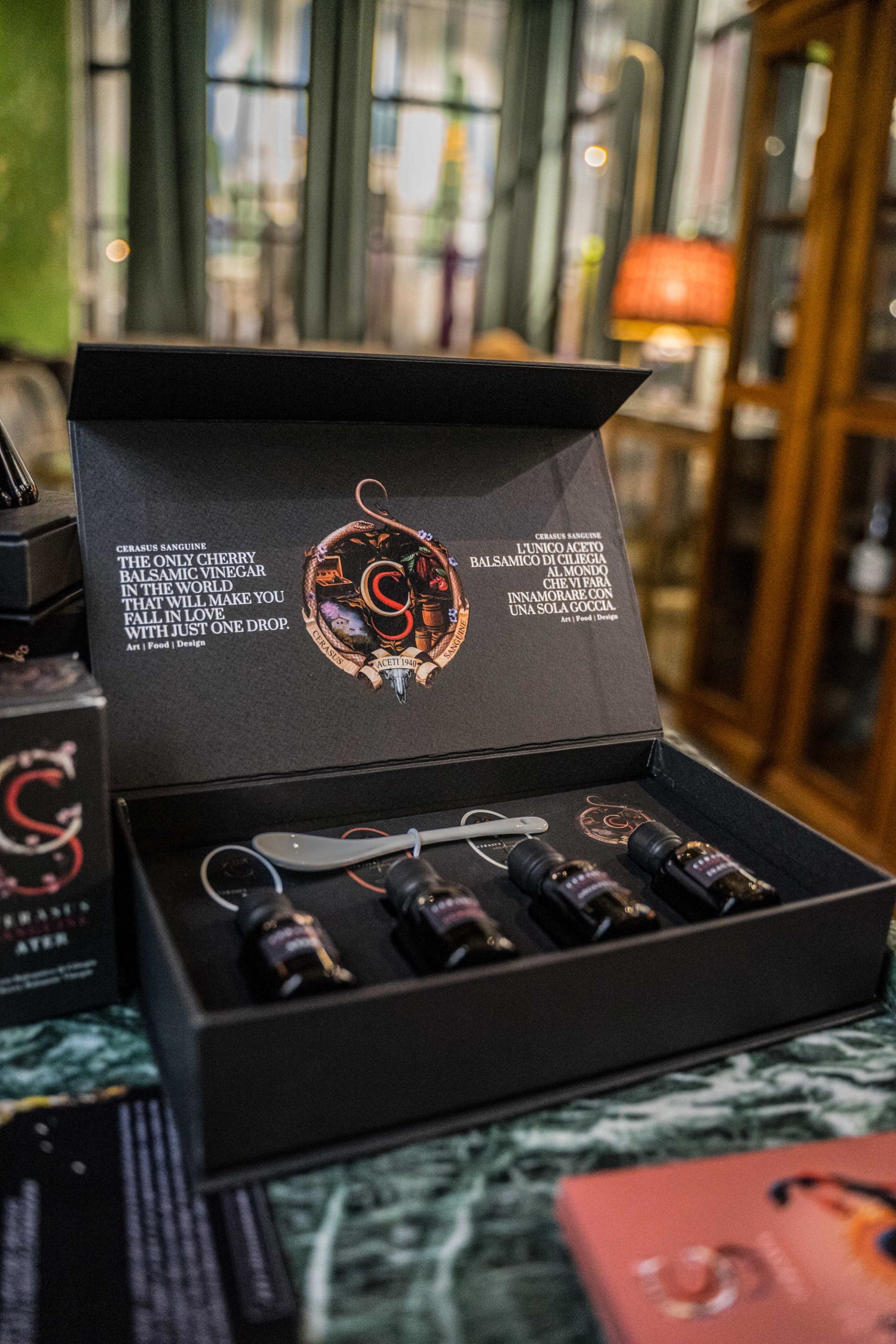 Geschenkbox Kirsch-Balsamico-Essig, 200 ml, Cerasus Sanguine