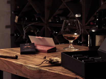 Dunkleschokoladentafel gefüllt mit Kirsch-Balsamico-Creme, 120 g