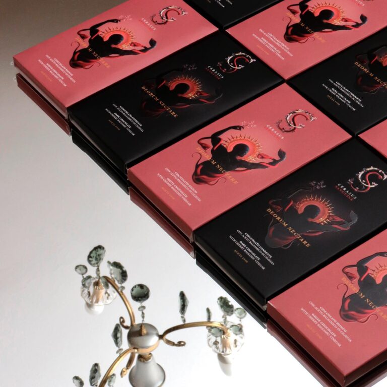 Tabulka bílé čokolády s krémovou náplní balsamického octa z třešní, 120 g